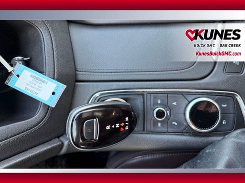 Used 2022 Cadillac XT6 Premium Luxury image 27