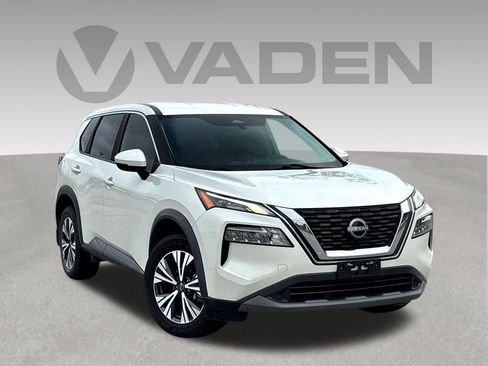 Used 2023 Nissan Rogue SV FWD image 1