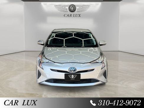 Used 2018 Toyota Prius Two w/ Prius Two Safety Plus Package FWD image 8
