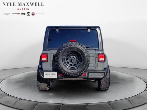 Used 2021 Jeep Wrangler Unlimited Sahara image 14