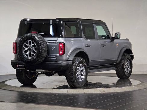 New 2025 Ford Bronco Badlands image 6