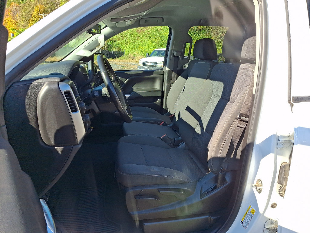 Used 2019 Chevrolet Silverado 1500 LT AWD/4WD image 13