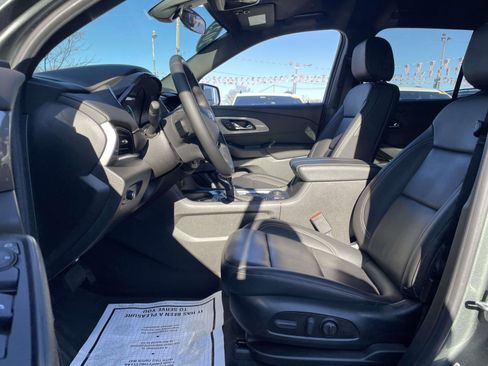 Certified 2023 Chevrolet Traverse LT image 8