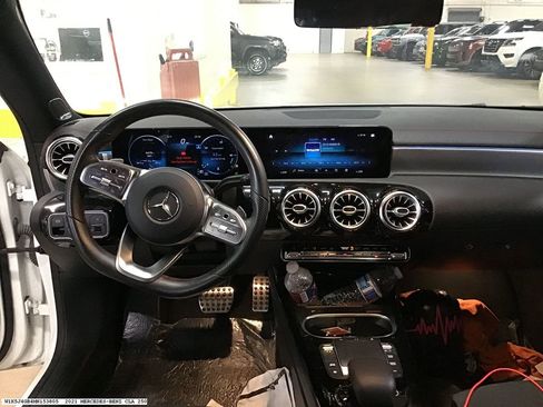 Used 2021 Mercedes-Benz CLA 250 image 10