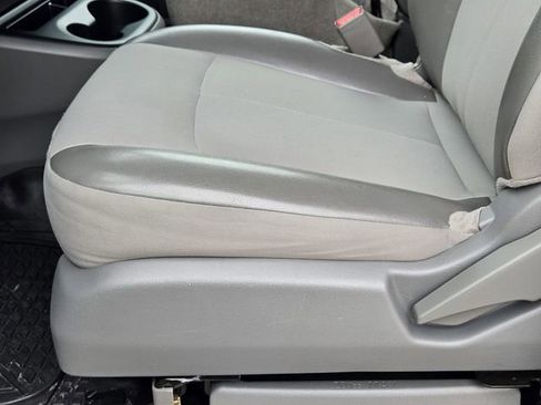 Used 2019 Nissan NV 3500 S image 23