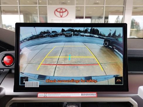 Certified 2024 Toyota Tacoma TRD Off-Road image 30