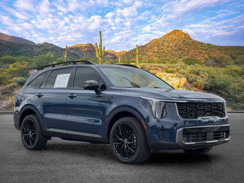 Certified 2025 Kia Sorento X-Line EX AWD/4WD image 2