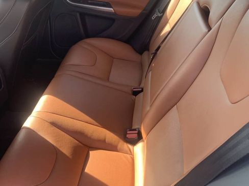 Used 2016 Volvo V60 T5 Premier w/ Convenience Package FWD image 19