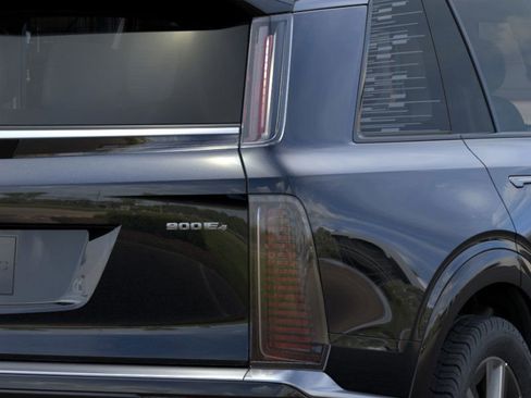 New 2026 Cadillac Vistiq Luxury image 11