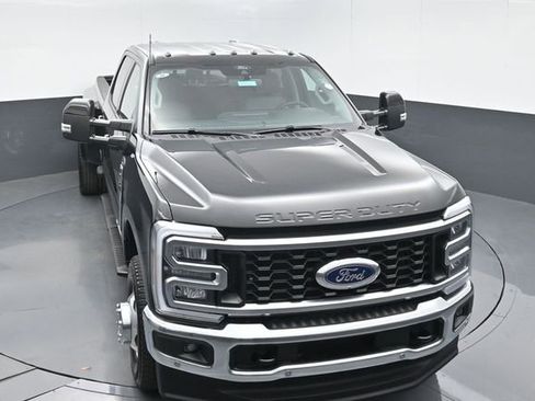 Used 2026 Ford F350 Lariat w/ Lariat Premium Package AWD/4WD image 41