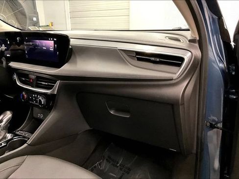 Used 2024 Buick Encore GX Sport Touring FWD image 19