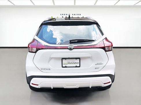 Used 2023 Nissan Kicks SV FWD image 6