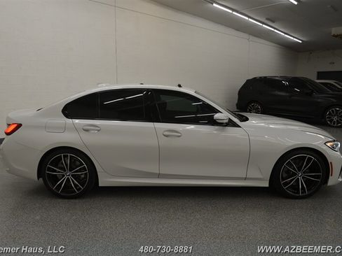 Used 2019 BMW 330i Sedan w/ M Sport Package RWD image 5