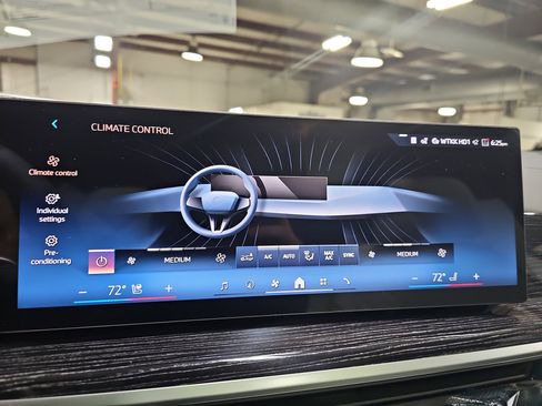 New 2026 BMW X7 xDrive40i w/ M Sport Package image 23