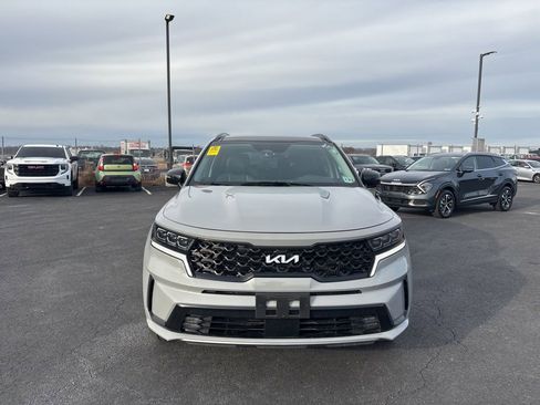 Used 2023 Kia Sorento SX image 8