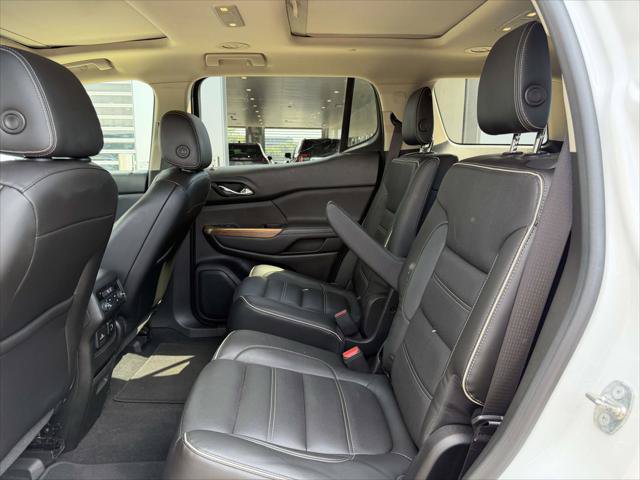 Used 2017 GMC Acadia Denali w/ Technology Package AWD/4WD image 15