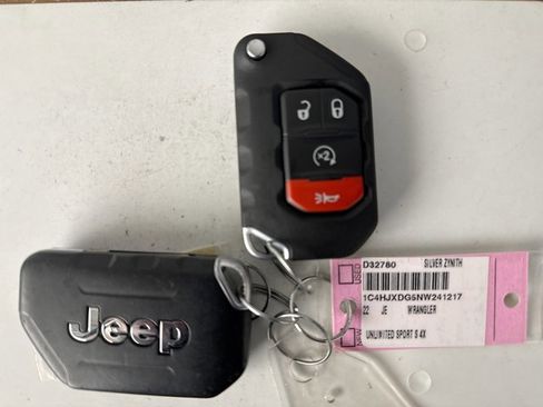Used 2022 Jeep Wrangler Unlimited Sport AWD/4WD image 19