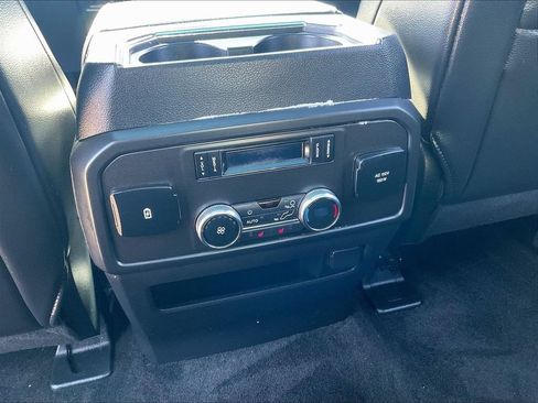 Used 2018 Ford Expedition Limited w/ Equipment Group 302A AWD/4WD image 10