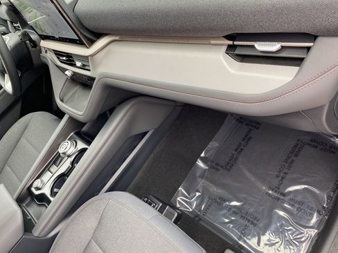 New 2026 Ford Explorer Active RWD image 11
