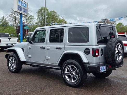 Used 2023 Jeep Wrangler Sahara AWD/4WD image 2