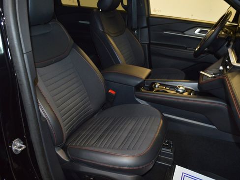 Used 2025 Ford Explorer ST-Line w/ Premium Package AWD/4WD image 11