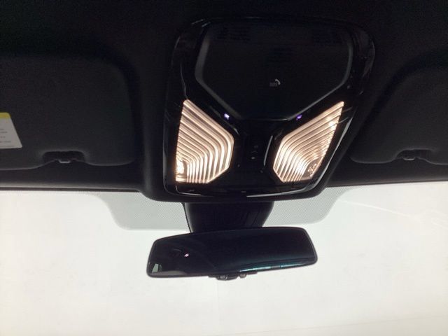 Used 2022 BMW X5 xDrive40i w/ Luxury Seating Package AWD/4WD image 17