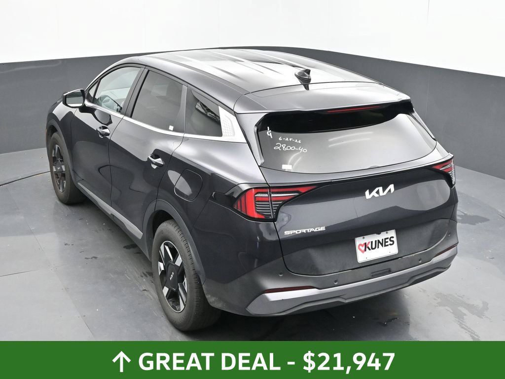 Used 2026 Kia Sportage LX FWD image 23