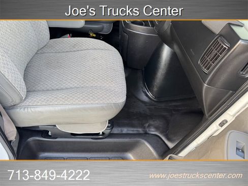 Used 2018 Chevrolet Express 3500 w/ Power Convenience Package image 19