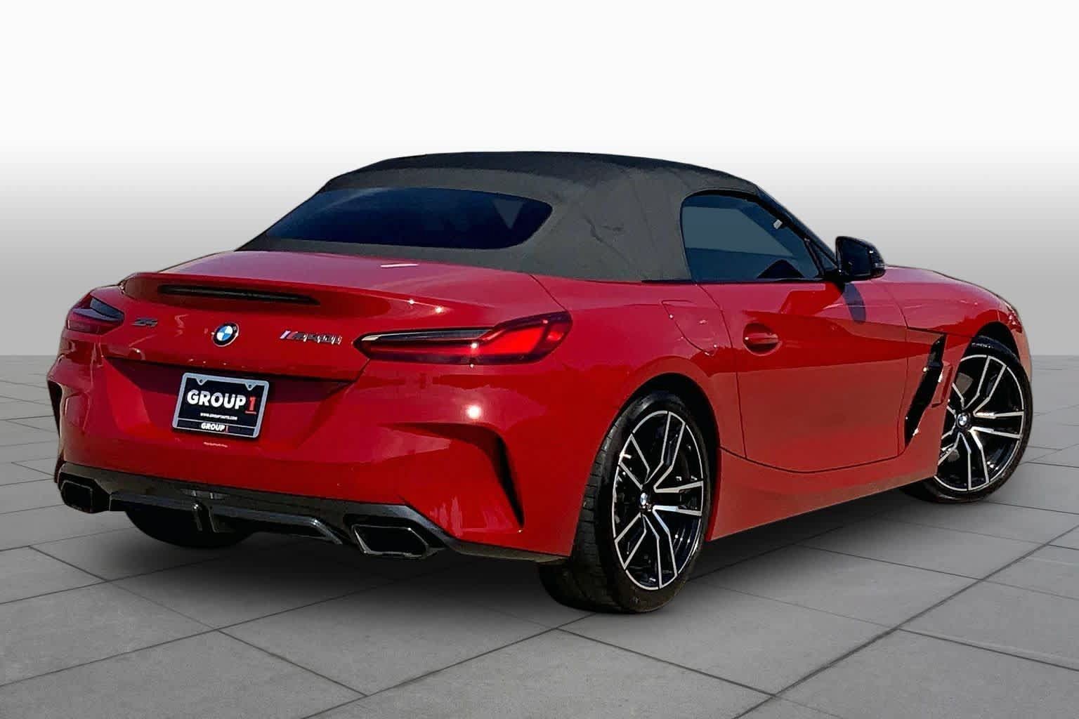 Used 2022 BMW Z4 M40i w/ Premium Package RWD image 11
