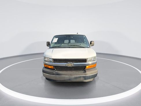 Used 2019 Chevrolet Express 3500 LT w/ LT Preferred Equipment Group RWD image 3