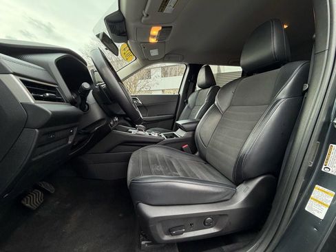 Used 2024 Mitsubishi Outlander SE image 24