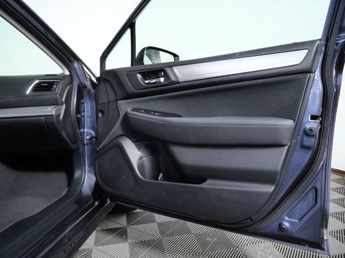 Used 2016 Subaru Legacy 2.5i Premium AWD/4WD image 9