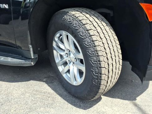Used 2022 Chevrolet Suburban LS AWD/4WD image 5