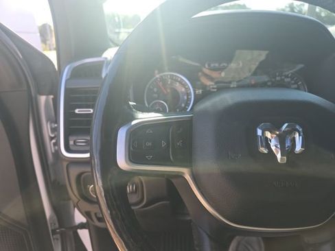 Used 2019 RAM 1500 Big Horn AWD/4WD image 15