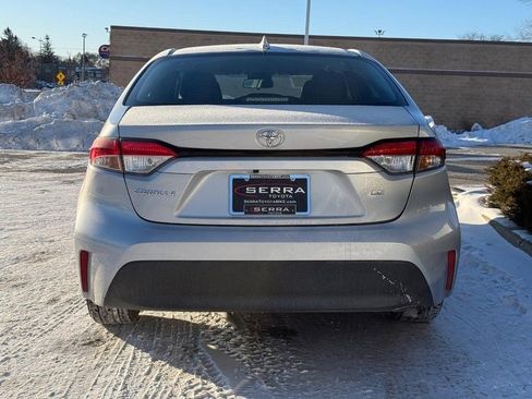 Used 2024 Toyota Corolla LE image 4