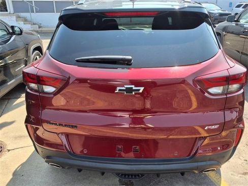 Used 2023 Chevrolet TrailBlazer RS w/ Convenience Package image 6