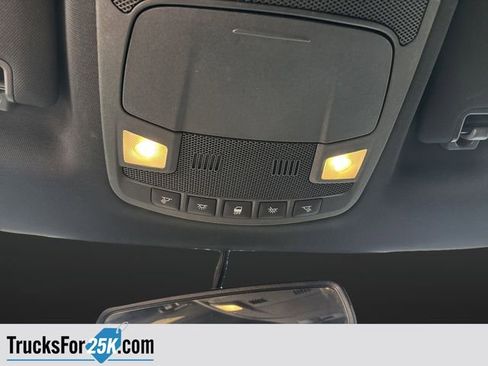 Used 2015 Ford F150 XLT w/ Equipment Group 302A Luxury image 10