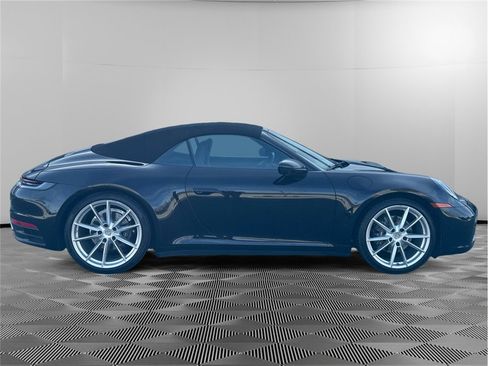 Used 2022 Porsche 911 Carrera RWD image 6