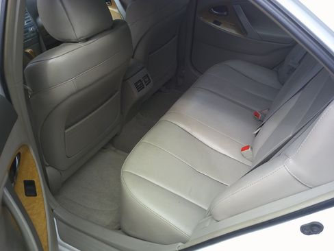 Used 2007 Toyota Camry LE FWD image 10