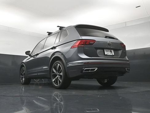Used 2022 Volkswagen Tiguan SEL R-Line AWD/4WD image 22
