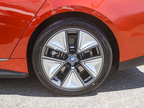 Used 2023 BMW i4 eDrive35 w/ Premium Package RWD image 8