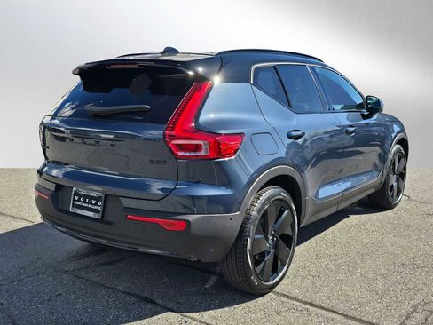 New 2026 Volvo XC40 B5 Ultra w/ Climate Package AWD/4WD image 3