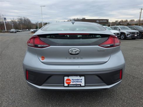 Used 2020 Hyundai Ioniq SE image 6