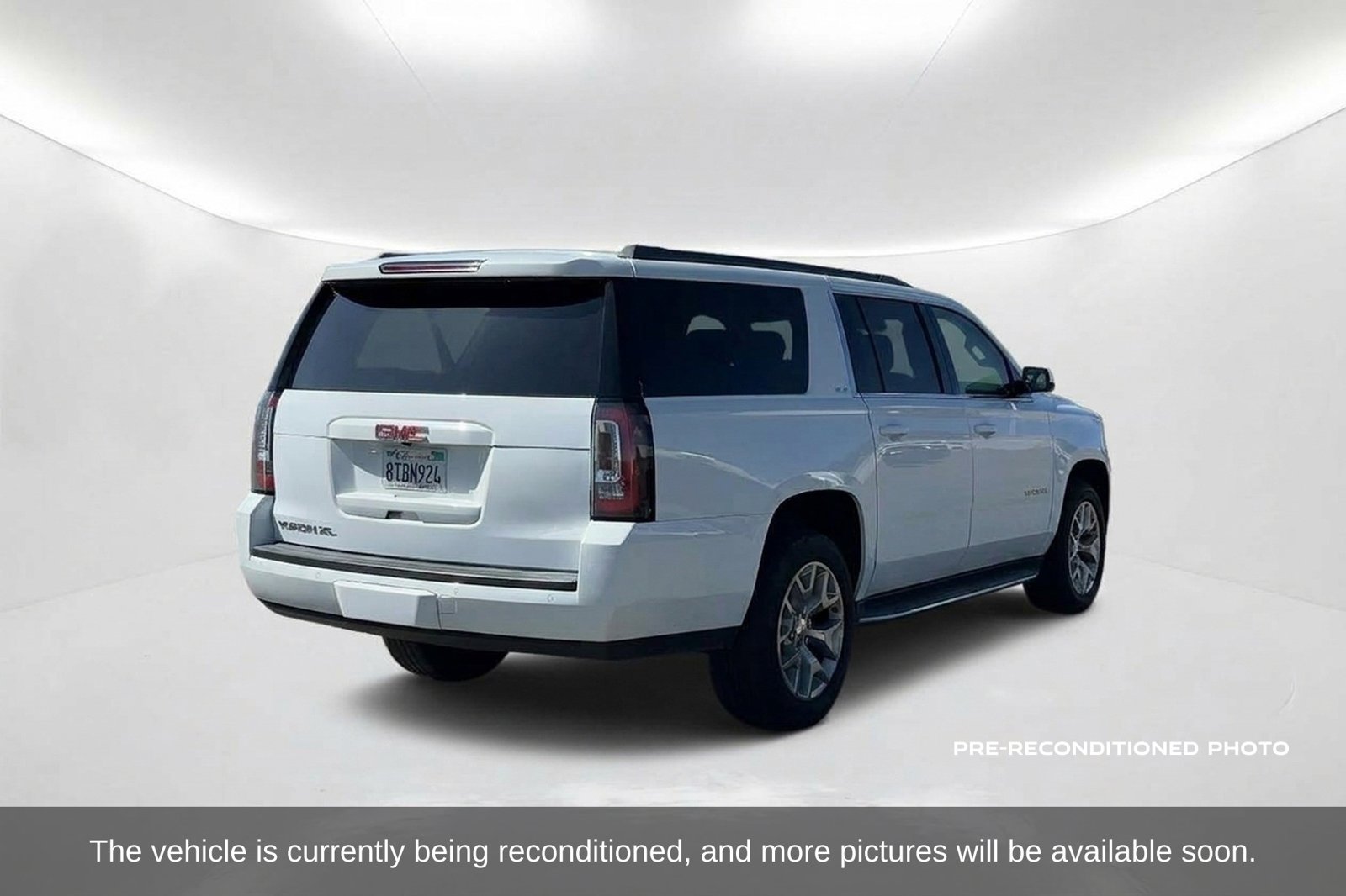 Used 2020 GMC Yukon XL SLE w/ SLE Value Package AWD/4WD image 6