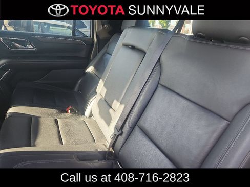 Used 2021 Chevrolet Suburban LT RWD image 6