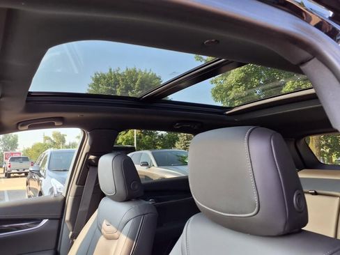 New 2025 Cadillac XT5 Premium Luxury w/ LPO, Floor Liner Package image 15