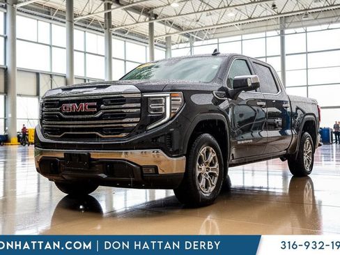 Used 2025 GMC Sierra 1500 SLT AWD/4WD image 1