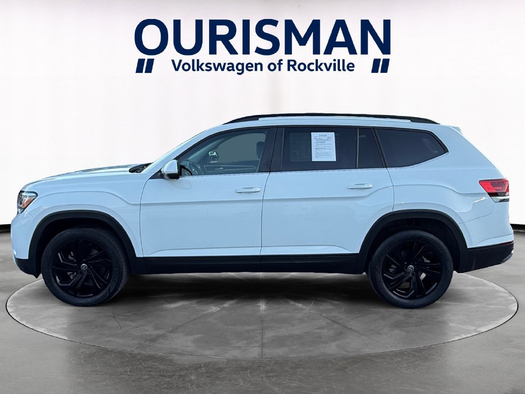 Used 2023 Volkswagen Atlas SE w/ Black Wheel Package AWD/4WD image 3