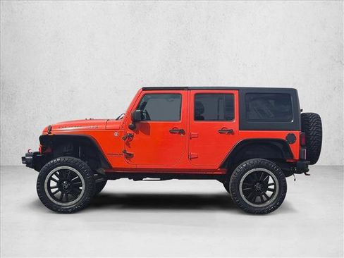 Used 2015 Jeep Wrangler Unlimited Rubicon AWD/4WD image 9