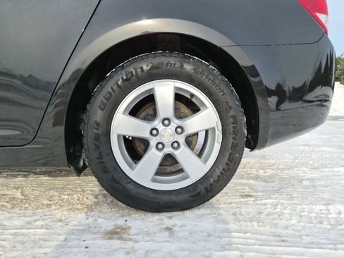 Used 2016 Chevrolet Cruze LT w/ Technology Package image 11